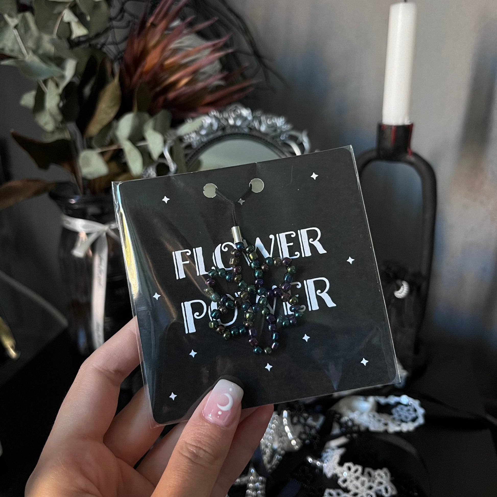 Flower Power Keychain - Moon&Hunter